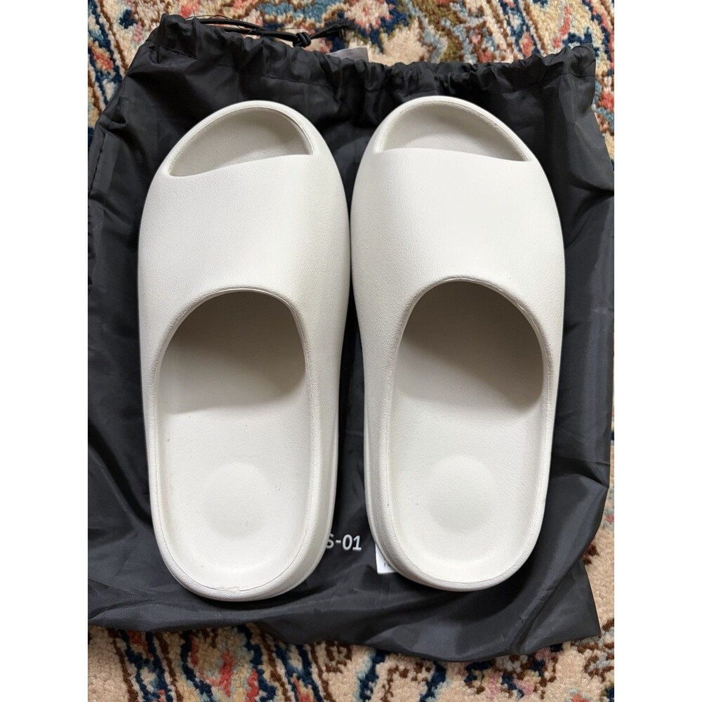 Yeezy Slides Cream Beige YS-01 Men’s Size 7 New in Dust Bag * Read Description *